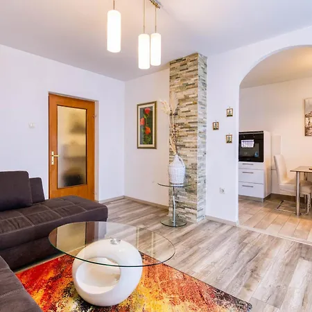 Doris Apartmán Lovran