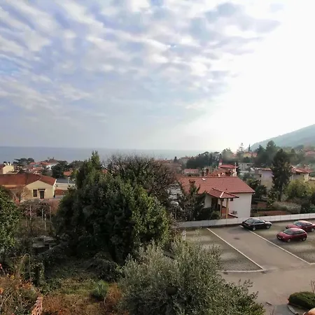 Apartman Doris Lovran